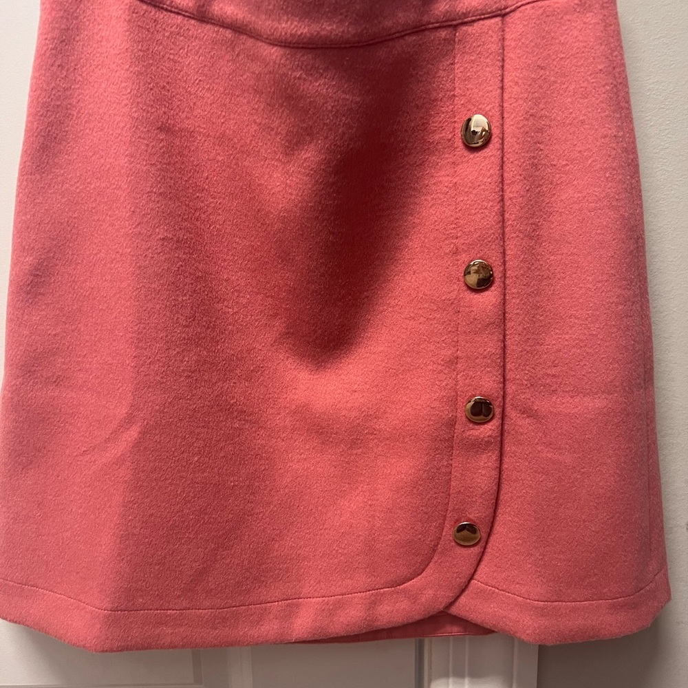 Loft wool mod vintage style skirt in coral with brass buttons